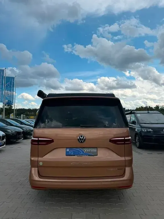 Gebraucht VW California California 245 PS (180 kW) 2025 Grün Van