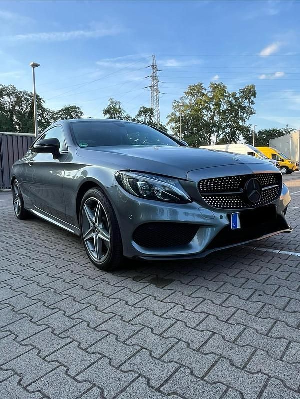 Gebraucht 2018 Mercedes C300 AMG line Coupé | 25.500 € (Guter Preis) - Bild 1/4