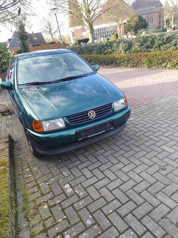 Gebraucht VW Polo 60 PS (44 kW) 1997 Grün Kleinwagen