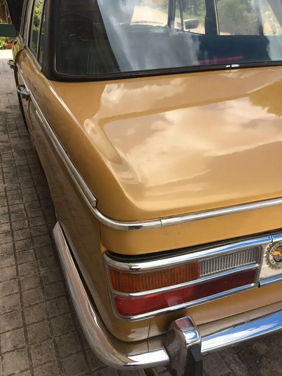 Occasion BMW 2000 100 ch (73 kW) 1971 Doré Berline