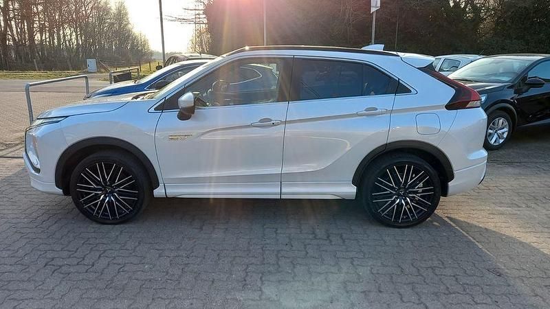 Gebraucht Mitsubishi Eclipse Cross Top 188 PS (138 kW) 2022 Weiß SUV