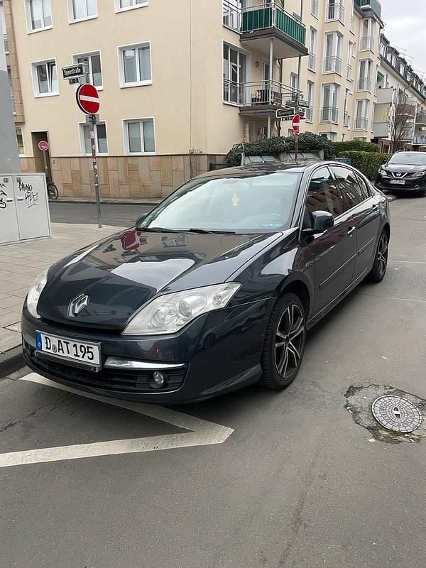 Używany Renault Laguna III 150 KM (110 kW) 2008 Sedan/Limuzyna