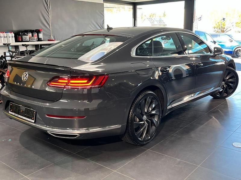Gebraucht VW Arteon R-line 190 PS (139 kW) 2019 Grau Kleinwagen