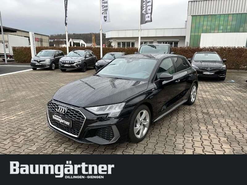 Mythosschwarz metallic Gebraucht 2024 Audi A3 Sportback S-Line Limousine | 29.450 € (Guter Preis) - Bild 1/4
