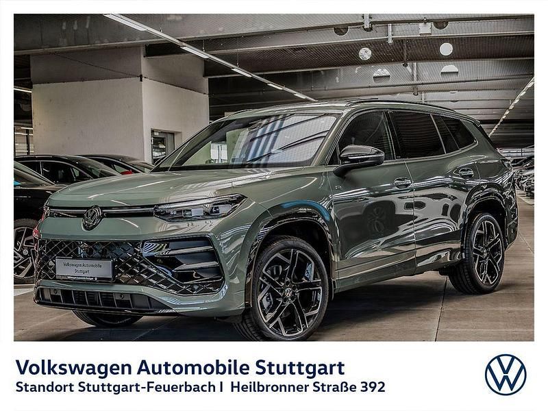 Cipressinogrün metallic Gebraucht 2025 VW Tayron R-line SUV | 64.430 € (Fairer Preis) - Bild 1/4