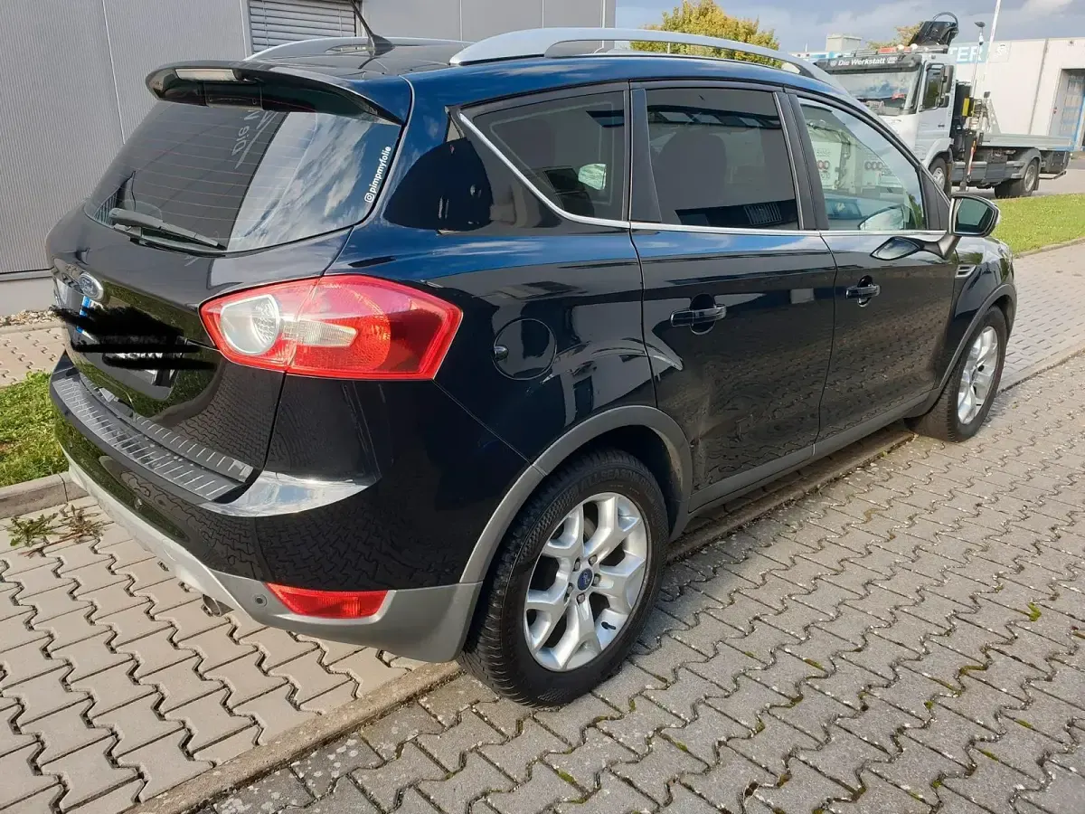Gebraucht Ford Kuga 140 PS (102 kW) 2012 Schwarz SUV