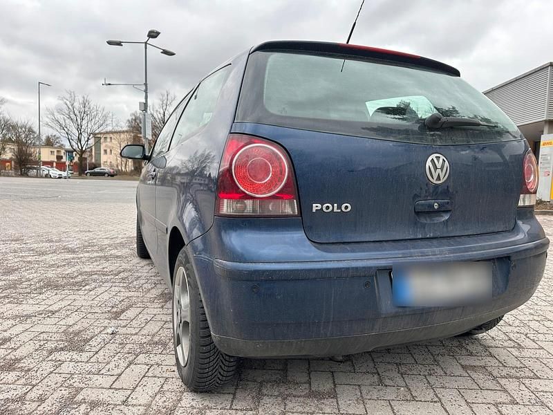 Gebraucht VW Polo 60 PS (44 kW) 2009 Blau Kleinwagen