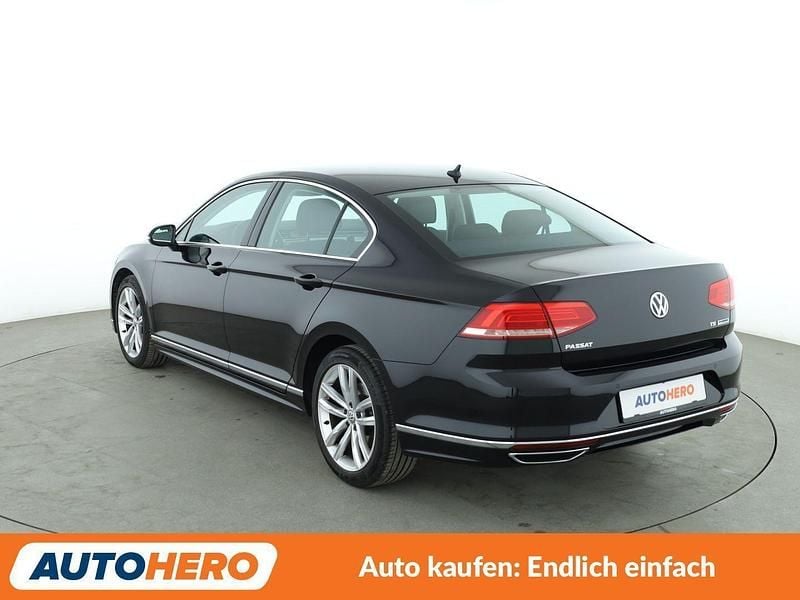 Gebraucht VW Passat Comfortline 125 PS (91 kW) 2015 Schwarz Limousine