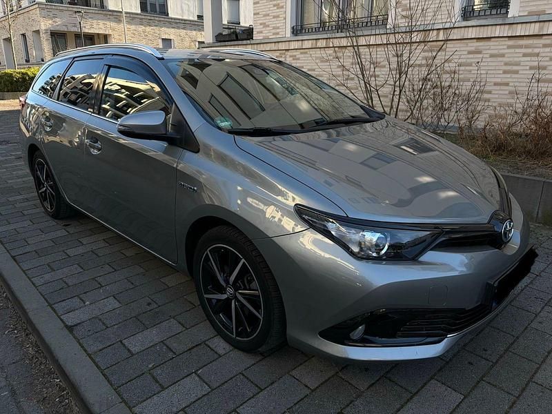 Erstaunlich Toyota Auris Hybrid Gebraucht Fotosnull