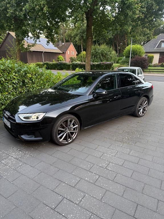 Gebraucht Audi A4 Sport 204 PS (150 kW) 2021 Schwarz Limousine