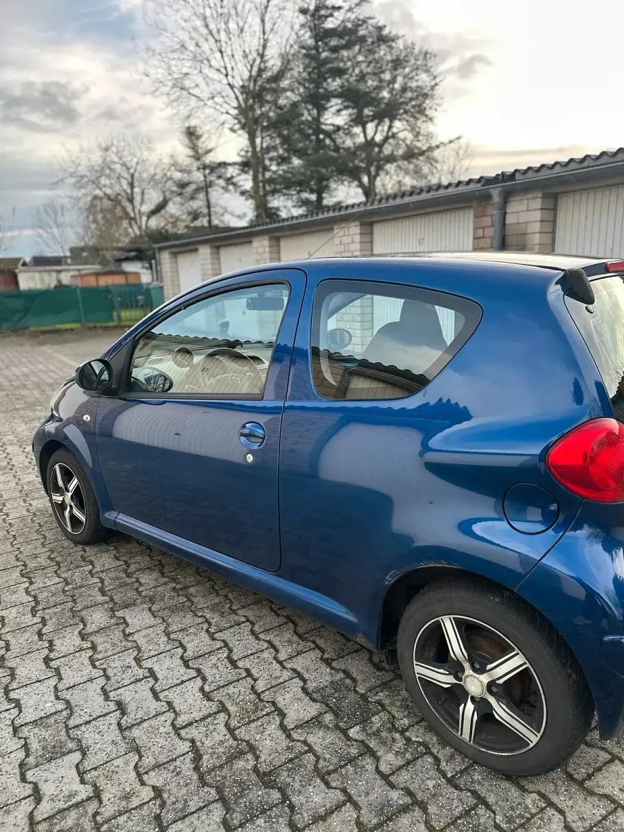 Occasion Toyota Aygo 68 ch (50 kW) 2007 Bleue Citadine
