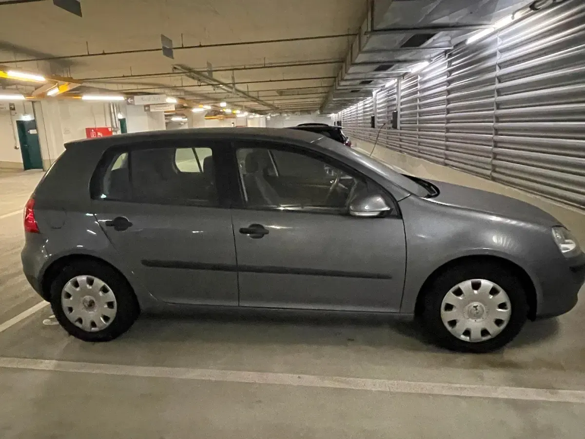 Gebraucht VW Golf V 102 PS (75 kW) 2004 Grau Kleinwagen