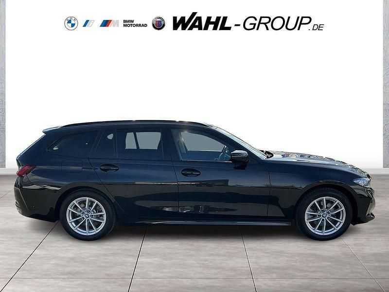 Gebraucht BMW 320e Shadowline 204 PS (150 kW) 2024 Schwarz Kombi