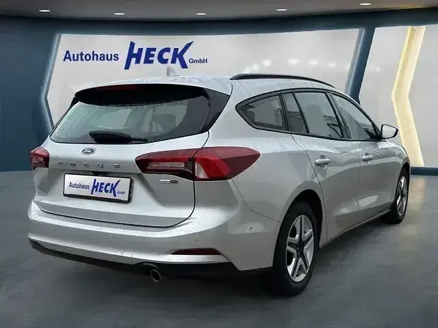 Gebraucht Ford Focus Cool & Connect 2022 Silber Limousine