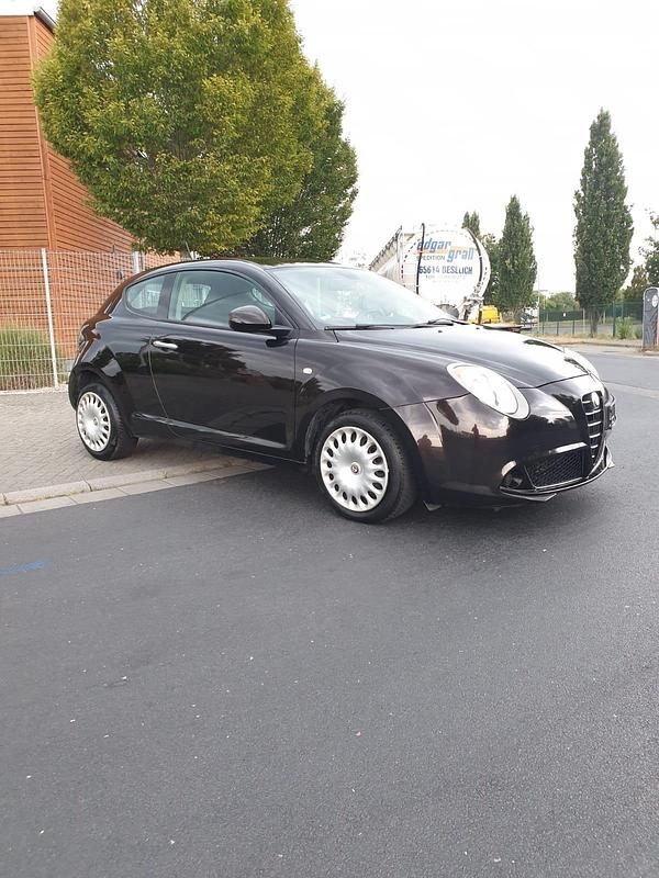 Andere farben Gebraucht 2009 Alfa Romeo MiTo Kleinwagen | 2.800 € (Superpreis) - Bild 1/4