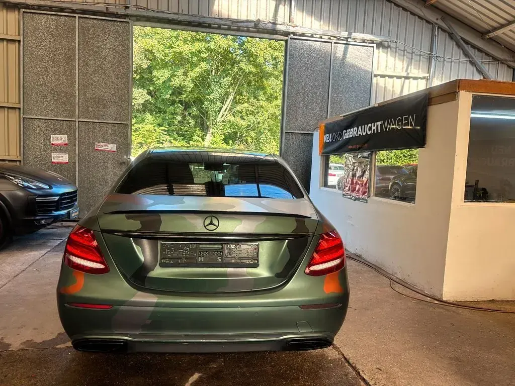 Gebraucht Mercedes E220 194 PS (142 kW) 2017 Grau Limousine