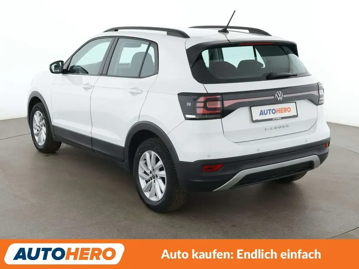 Gebraucht VW T-Cross Life 95 PS (69 kW) 2022 Weiß SUV