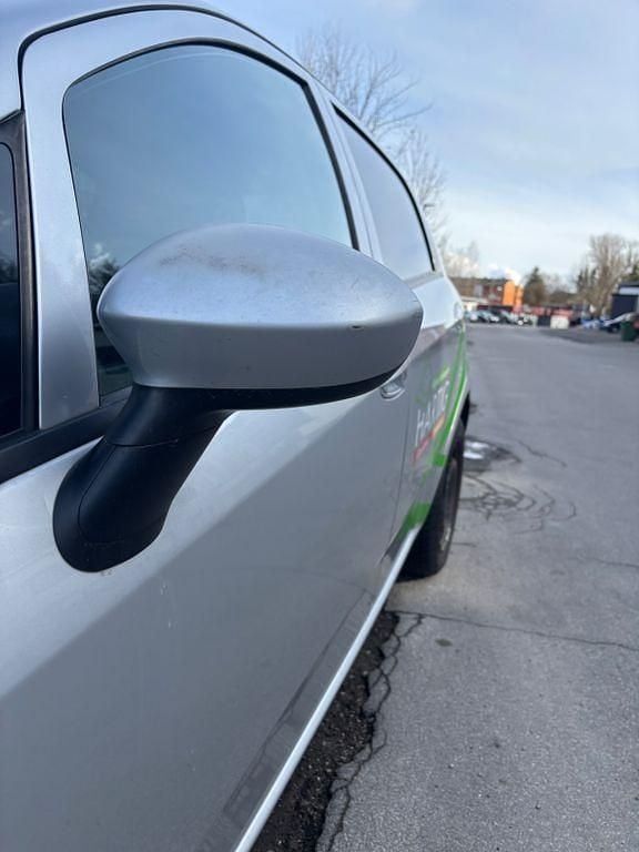 Gebraucht Fiat Punto 69 PS (50 kW) 2016 Silber Kleinwagen