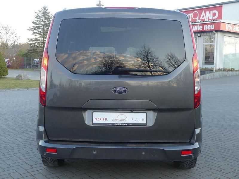 Gebraucht Ford Grand Tourneo Connect Titanium 120 PS (88 kW) 2022 Magnetic grau metallic Van / Kleinbus