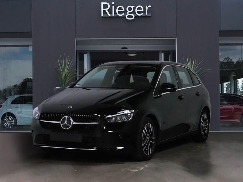 Schwarz Gebraucht 2024 Mercedes B220 Progressive Van / Kleinbus | 33.990 € (Guter Preis) - Bild 1/4