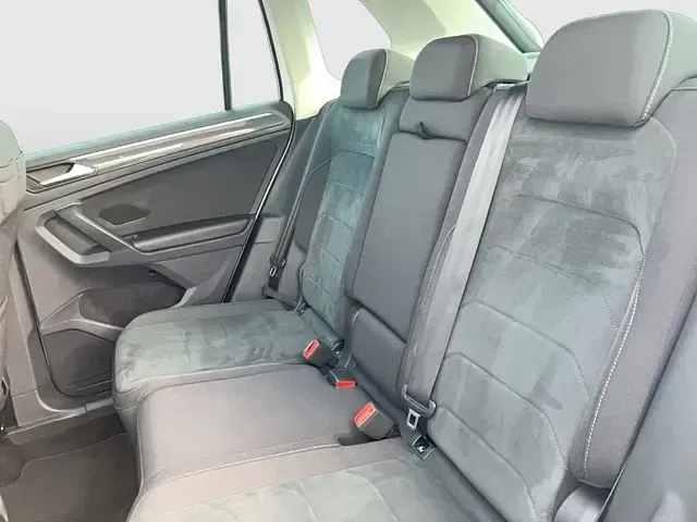 Gebraucht VW Tiguan Elegance 150 PS (110 kW) 2022 Weiß SUV