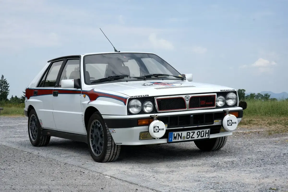 Gebraucht Lancia Delta 185 PS (136 kW) 1988 Weiß Kleinwagen