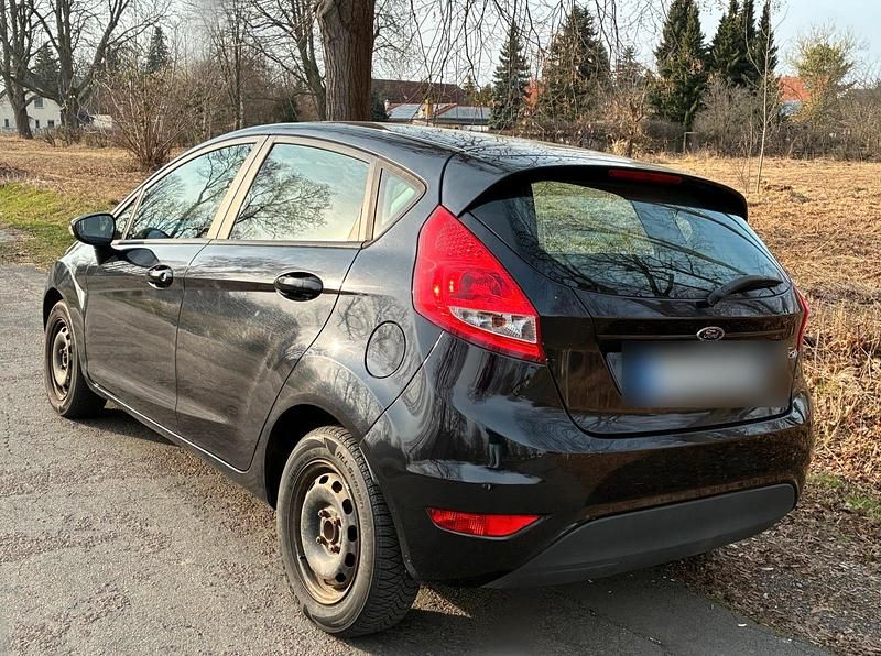 Gebraucht Ford Fiesta Trend 60 PS (44 kW) 2008 Schwarz Kleinwagen