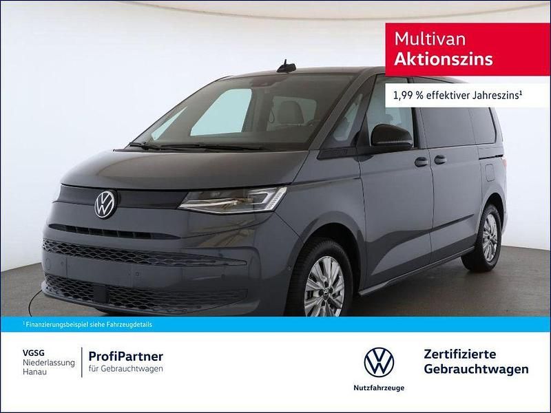 Grau Gebraucht 2024 VW Multivan Basis Van / Kleinbus | 55.720 € (Etwas zu teuer) - Bild 1/4