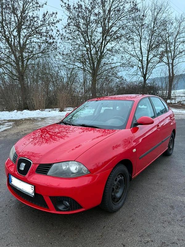 Rot Gebraucht 2006 Seat Ibiza Kleinwagen | 1.700 € (Fairer Preis) - Bild 1/4