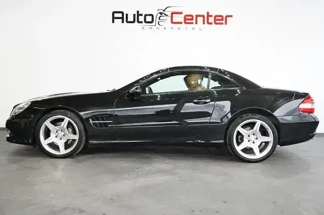 Gebraucht Mercedes SL300 231 PS (169 kW) 2010 Schwarz Cabrio