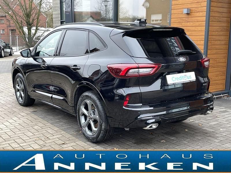 Neu Ford Kuga ST-Line 242 PS (177 kW) 2025 Schwarz SUV