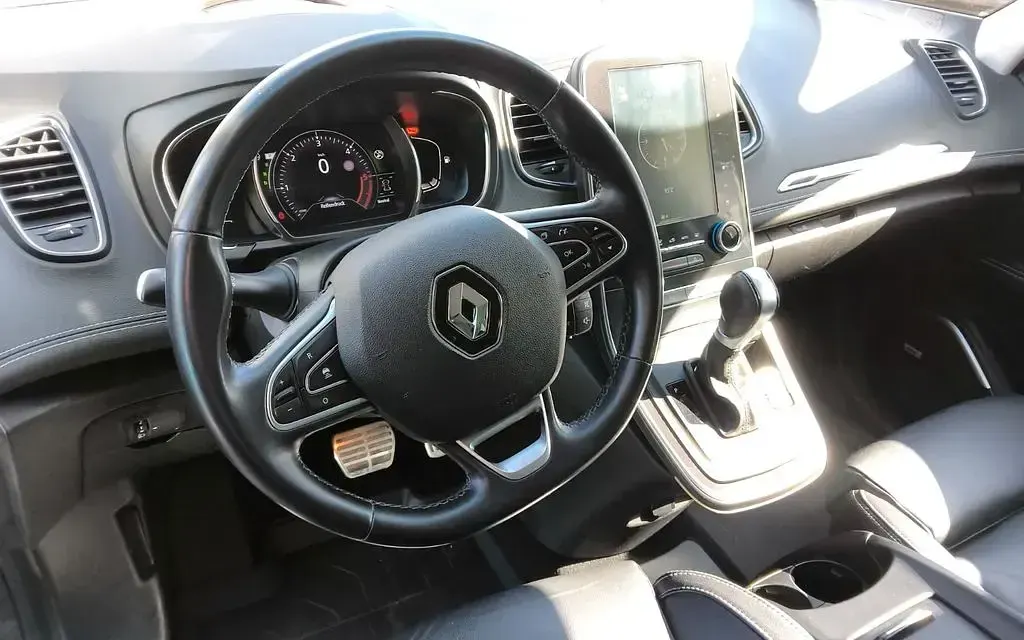 Gebraucht Renault Scénic IV Bose Edition 150 PS (110 kW) 2019 Blau Van / Kleinbus
