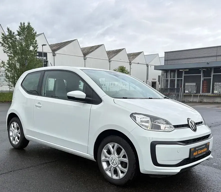 Second-hand VW up! Basis 65 CP (47 kW) 2020 Alb Hatchback