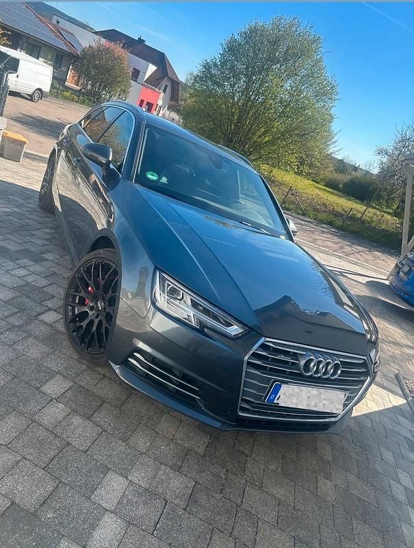 Second-hand Audi A4 S-Line 190 CP (139 kW) 2016 Argintiu Break