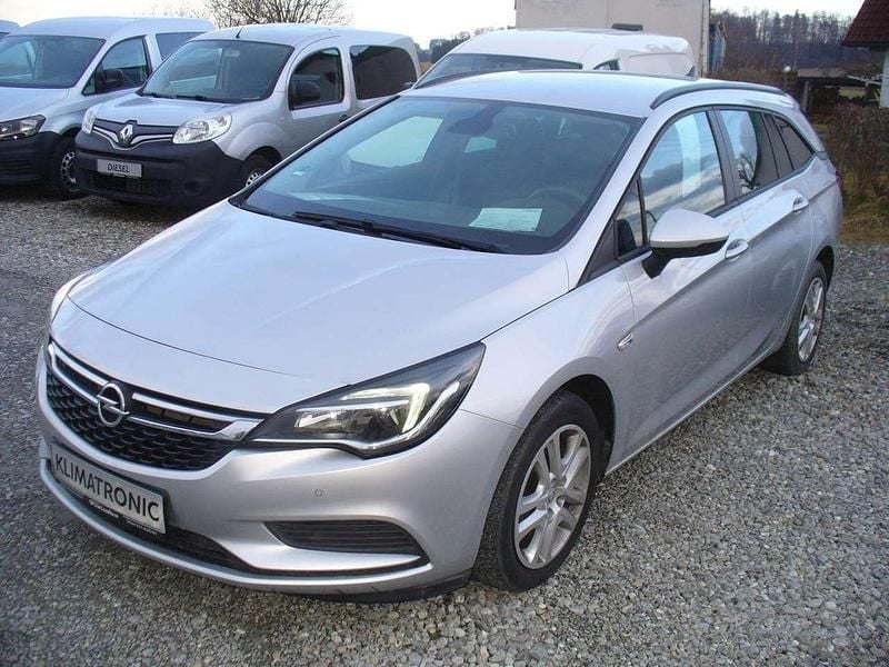 Gebraucht Opel Astra Edition 110 PS (80 kW) 2018 Argon silber Kombi