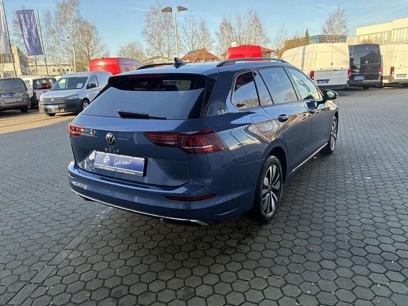 Gebraucht VW Golf VIII Goal 116 PS (85 kW) 2024 Anemonenblau (metallic) Kombi