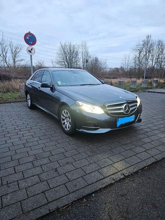 Gebraucht Mercedes E350 258 PS (189 kW) 2015 Grau Limousine