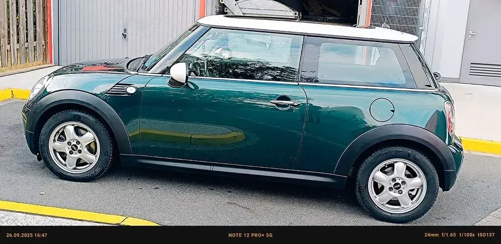 Gebraucht Mini Cooper D 109 PS (80 kW) 2009 Grün Kleinwagen