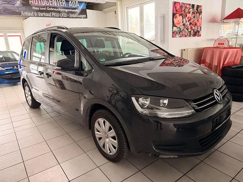 Gebraucht VW Sharan Trendline 150 PS (110 kW) 2011 Grau Van / Kleinbus