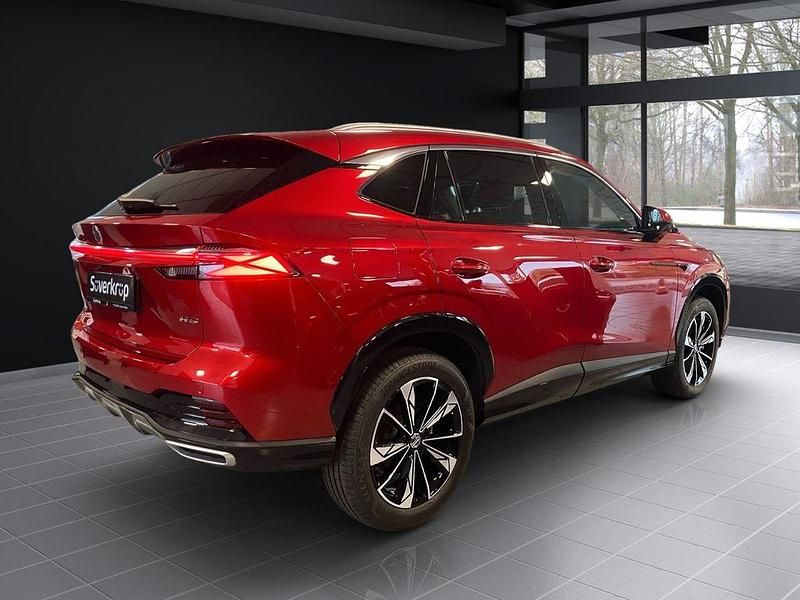 Neu MG HS 170 PS (125 kW) 2025 Rot SUV