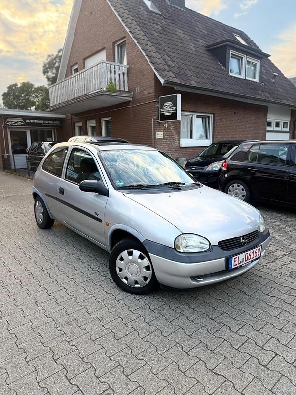 Silber Gebraucht 1999 Opel Corsa Kleinwagen | 799 € (Fairer Preis) - Bild 1/4