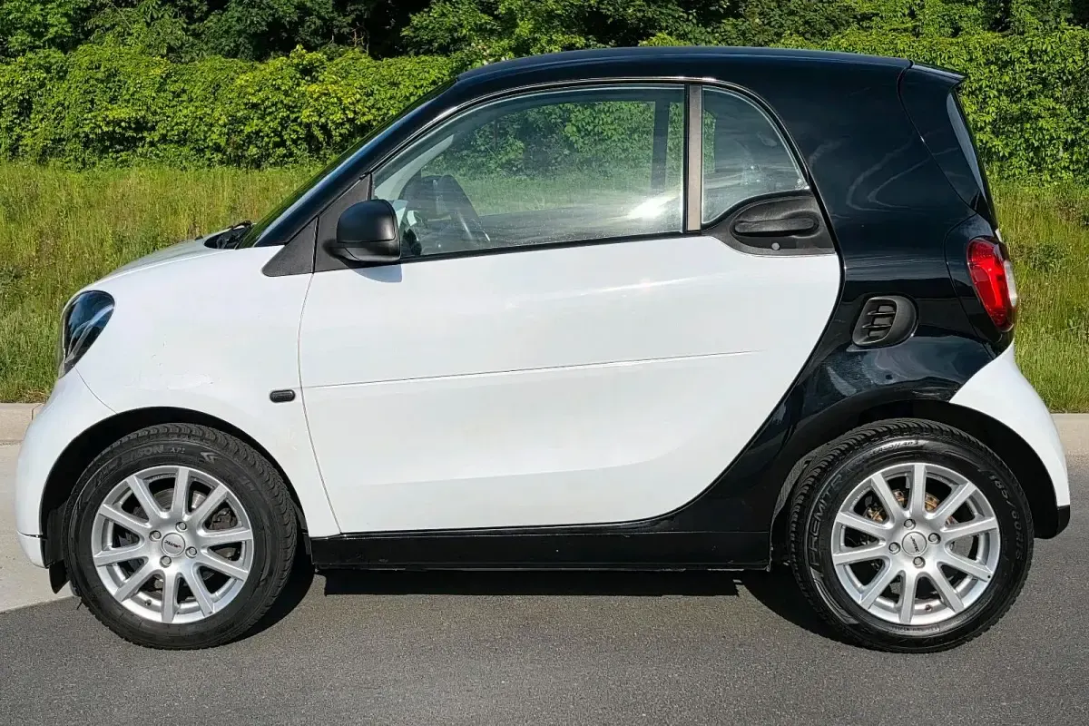 Gebraucht Smart ForTwo Coupé 71 PS (52 kW) 2016 Weiß Coupé