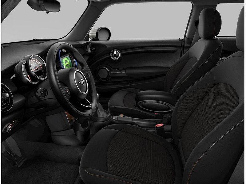 Gebraucht Mini ONE 102 PS (75 kW) 2019 Silber / melting silver (metallic) Kleinwagen