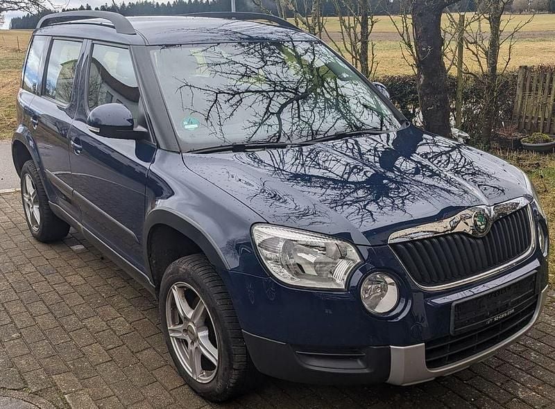 Gebraucht Skoda Yeti 110 PS (80 kW) 2012 Blau SUV