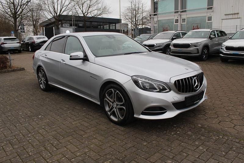 Gebraucht Mercedes E500 408 PS (300 kW) 2015 Silber Limousine