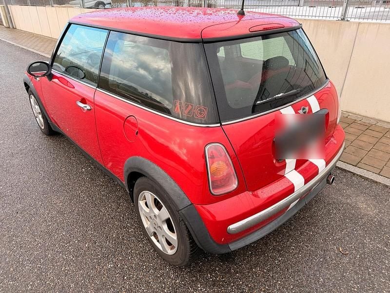 Gebraucht Mini ONE 89 PS (65 kW) 2002 Rot Kleinwagen