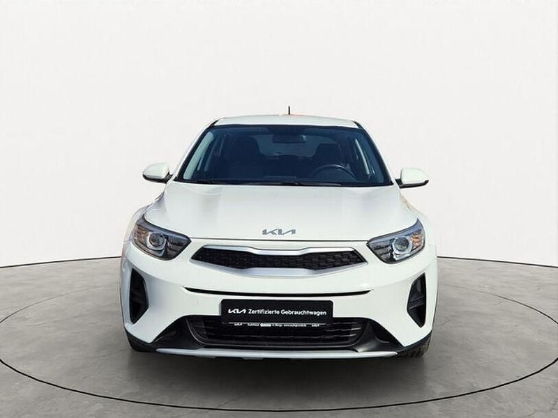Gebraucht Kia Stonic Edition 7 84 PS (61 kW) 2022 Weiss / schneeweiss SUV