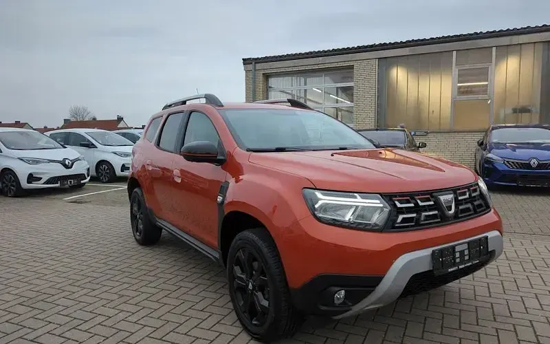 Używany Dacia Duster Extreme 150 KM (110 kW) 2022 Pomarańczowy SUV