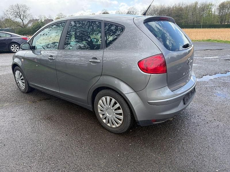 Gebraucht Seat Altea 150 PS (110 kW) 2008 Grau Limousine