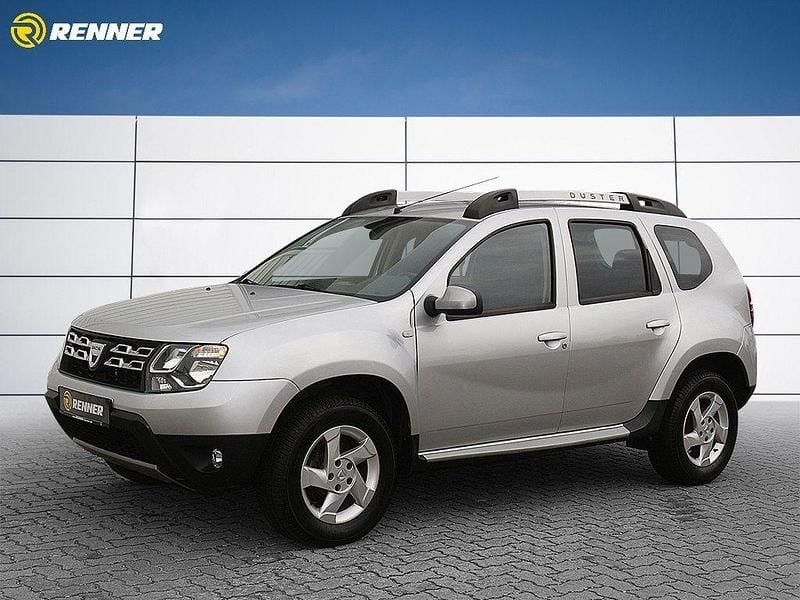 Grau Gebraucht 2015 Dacia Duster Prestige SUV | 11.450 € (Etwas zu teuer) - Bild 1/4